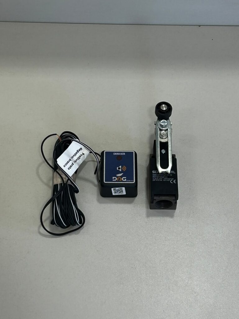 DISPOSITIVO SINALIZADOR CAÇAMBA BASCULANTE 1 Dispositivo sinalizador Caixa alta
